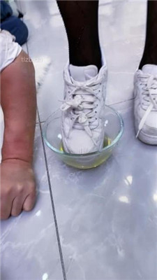 图片[16]_【麋鹿银儿】小白鞋-高跟全体重狠踩/滴蜡/艺术圣水_HD绳艺资源