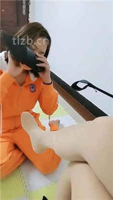 图片[2]_【广东迪迪】母畜-转胯训练/肉丝脚踩虐_HD绳艺资源