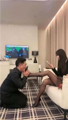 图片[10]_【文希】模特S-黑丝美腿诱惑暴击奴才_HD绳艺资源