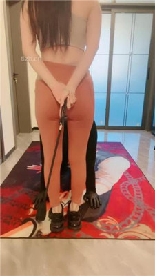 【芷镜小主】重度提档训练/闻舔裸足运动鞋_HD绳艺资源