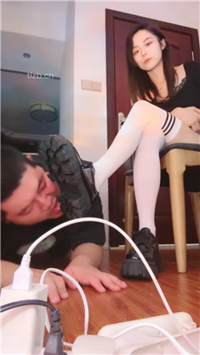 图片[9]_【不知名美女】皮鞋过膝白袜调应聘狗奴_HD绳艺资源