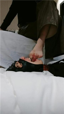 图片[9]_【玥野兔】狂舔短靴原味棉袜裸足_HD绳艺资源