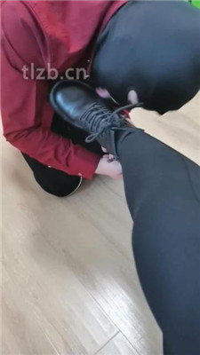 【凌儿】跪舔短靴原味棉袜/绳艺技巧/转胯/人肉座椅_HD绳艺资源