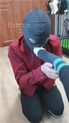 图片[2]_【凌儿】跪舔短靴原味棉袜/绳艺技巧/转胯/人肉座椅_HD绳艺资源