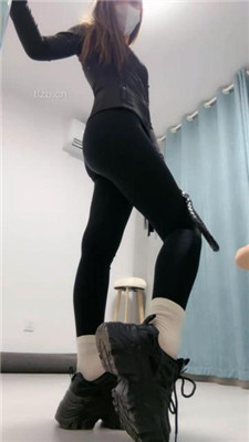 【樱子大人】运动女神-训练转胯/踢踹/坐脸窒息/骑马_HD绳艺资源