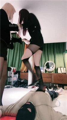 图片[7]_【梦樱】双S-素人闺蜜-高跟黑丝虐-圈养狗脸/踩踏藤条抽_HD绳艺资源