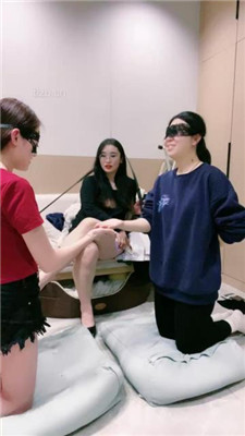 图片[4]_【小羊】双母畜下跪犯贱-训练恋足舔-高跟踩掐脖窒息_HD绳艺资源