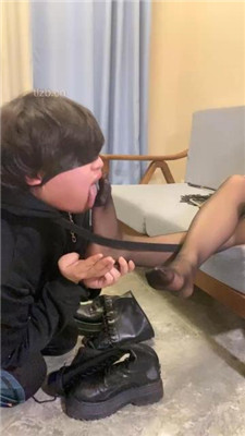 图片[11]_【小怪人】长靴黑丝踩踏碾压/骑马/跪舔臭脚_HD绳艺资源