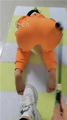 图片[8]_【广东迪迪】运动鞋白袜玩虐母畜【双视角版】_HD绳艺资源