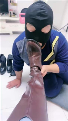 图片[9]_【蜜糖情侣】物化圈养奴做擦鞋器_HD绳艺资源