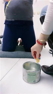 图片[11]_【蜜糖情侣】物化圈养奴做擦鞋器_HD绳艺资源