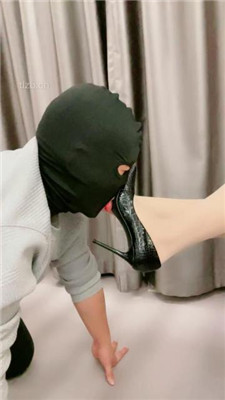 图片[4]_【赵奈奈】跪舔高跟丝袜美腿_HD绳艺资源