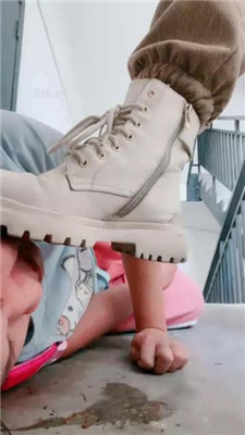 图片[19]_【桃子老师】楼梯间遛狗/踩踏碾压/揪耳朵_HD绳艺资源