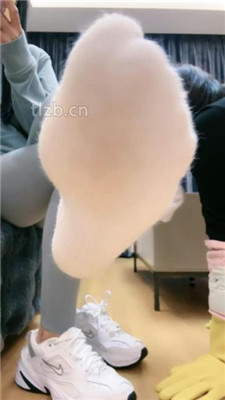 图片[8]_【维妮】母畜-狗笼囚禁-跪舔运动鞋白棉袜_HD绳艺资源