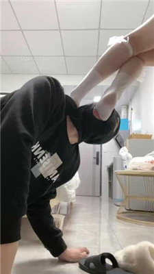 图片[13]_【奶味茶茶】舔毛拖鞋/白袜插嘴/艺术圣水/踩踏【完整版】_HD绳艺资源