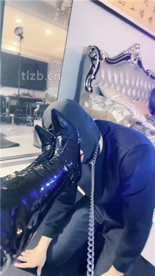 图片[10]_【陈莹斯】长靴踩踏脚垫/闻舔原味黑丝/人肉坐垫_HD绳艺资源