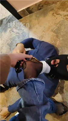 图片[14]_【舒苒】舔休闲板鞋原味黑丝_HD绳艺资源