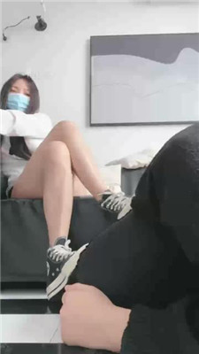 【甜一】高帮匡威白袜虐贱奴_HD绳艺资源