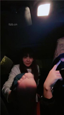 【普拉多】车内舔表姐的黑丝脚_HD绳艺资源