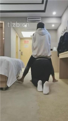 图片[9]_【小妈咪】骑马狗爬/舔白袜裸足_HD绳艺资源