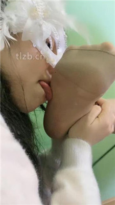 图片[7]_【柒柒学姐】女神母畜-羞涩品尝主人的高跟丝袜jio_HD绳艺资源