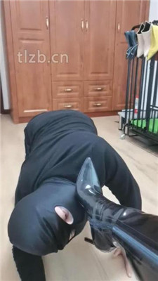 图片[13]_【凌儿】白领S周末圈养犬化下属狗【上】_HD绳艺资源