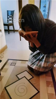 【浮华】继母虐喜欢变装的狗儿子_HD绳艺资源