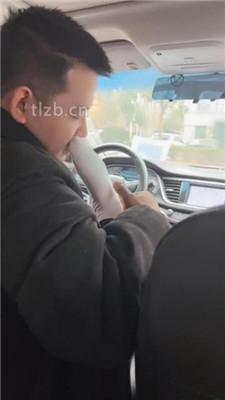 图片[3]_【奶萍】学生女神S-车内运动鞋白袜气味辱_HD绳艺资源