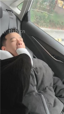 图片[4]_【奶萍】学生女神S-车内运动鞋白袜气味辱_HD绳艺资源