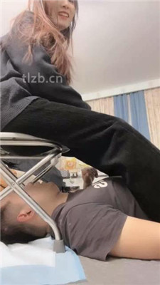 图片[11]_【奶萍】学生女神S-车内运动鞋白袜气味辱_HD绳艺资源