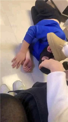 图片[3]_【精神小妹】5S群调高难度挑战踩跺/骑马钻胯/舔鞋底脚【双视角版】_HD绳艺资源