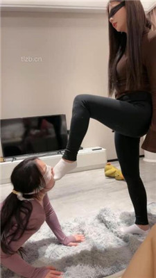 图片[3]_【橙宝】双母畜-奴下奴-灌圣水/白袜脚插嘴/掐脖窒息_HD绳艺资源