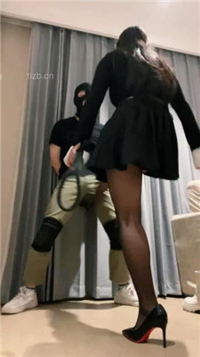 图片[4]_【芊芊Lucky】御姐S首调-高跟踩踏踢裆/黑丝脚插嘴sp_HD绳艺资源