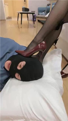 图片[9]_【桃子老师】黑丝脚插嘴踩踏-掐乳-臭脚捂脸【续集】_HD绳艺资源