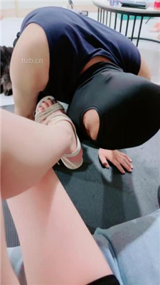 【颜西西】双S-舔脏鞋/踩踏碾压【双视角版】_HD绳艺资源