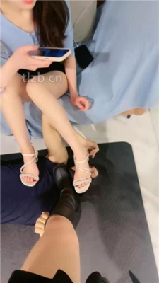 图片[11]_【颜西西】双S-舔脏鞋/踩踏碾压【双视角版】_HD绳艺资源