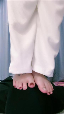 图片[14]_【小软】白袜全体重踩踏_HD绳艺资源