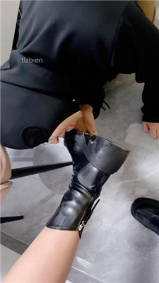 图片[8]_【大一诗诗】皮靴控必买!强迫闻舔-气味辱_HD绳艺资源