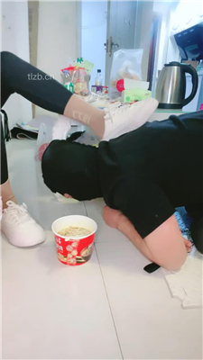 图片[6]_【薇主】奖励家奴吃圣水泡面_HD绳艺资源