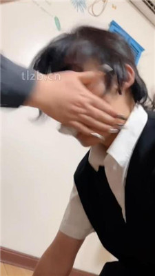 图片[4]_【麋鹿银儿】坐脸窒息/铆钉高跟踩虐/坐狗头/咬肉_HD绳艺资源