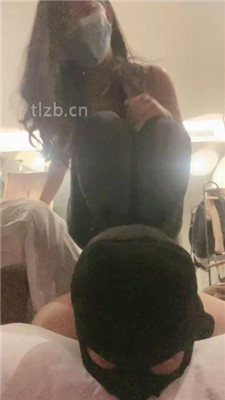 图片[2]_【绝美兔绳艺导师】短靴白袜裸足全体重踩_HD绳艺资源