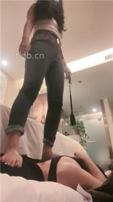 图片[19]_【绝美兔绳艺导师】短靴白袜裸足全体重踩_HD绳艺资源