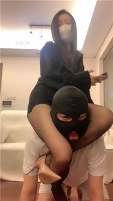 图片[4]_【宝爷】骑脖/抽耳光/吃口水/腿绞窒息/高跟踩乳_HD绳艺资源