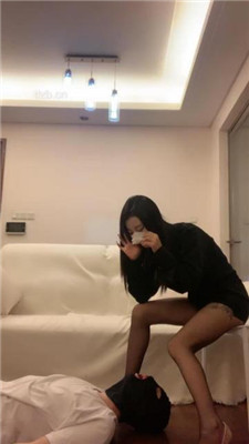 图片[15]_【宝爷】骑脖/抽耳光/吃口水/腿绞窒息/高跟踩乳_HD绳艺资源