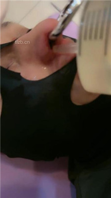 图片[9]_【傲雪】过膝靴全体重踩踏-啤酒圣水灌鼻子_HD绳艺资源