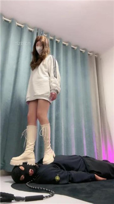图片[20]_【樱子大人】转胯骑马胯下辱/长靴碾压踩/白袜捂脸_HD绳艺资源