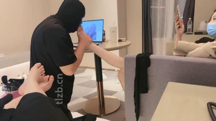 【LL77】双S-高跟丝袜美腿踩虐【双视角版】_HD绳艺资源