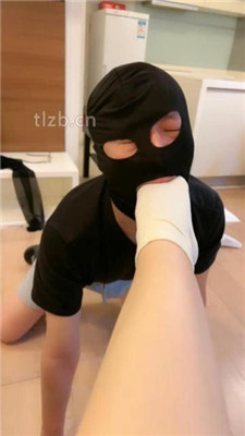 图片[18]_【乔伊】踩踏胯下辱/重度提档/虐乳/白袜脚插嘴_HD绳艺资源