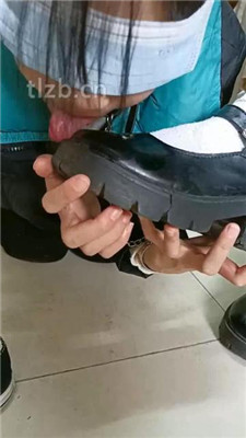 图片[6]_【爱可呀】寝室伺候班花-吸味清理鞋/首尝升水/楼道舔脚_HD绳艺资源