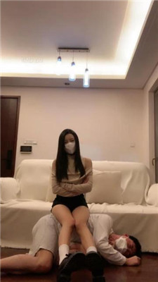 图片[10]_【宝爷】黑鞋白袜S-虐打踢踹抽耳光_HD绳艺资源